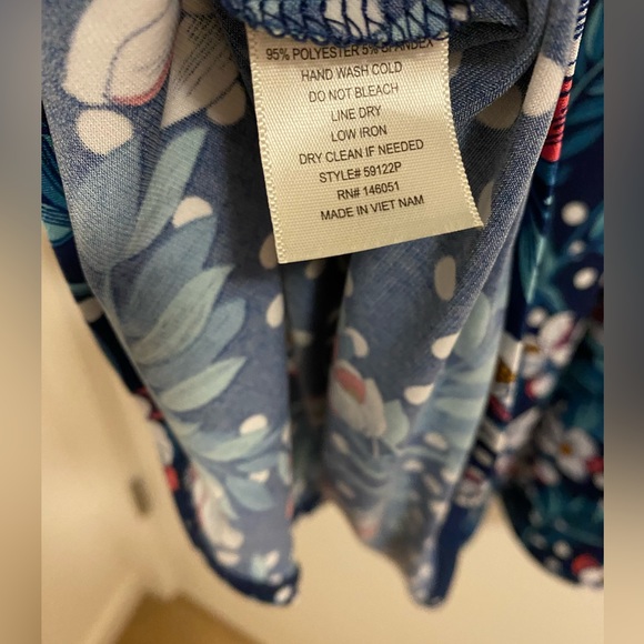 floral v neck tea dress with tie waist - Picture 5 of 8